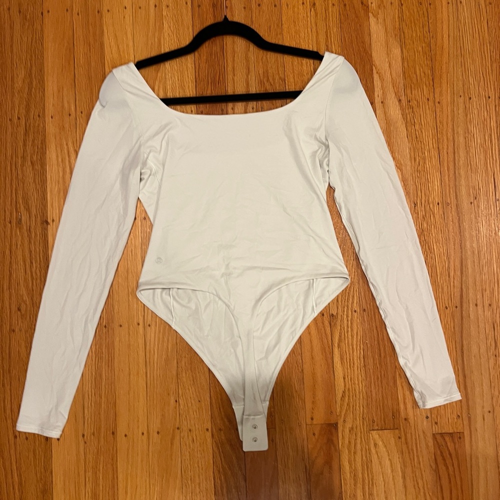 Lululemon Nulu wundermost bodysuit color Bone size Medium